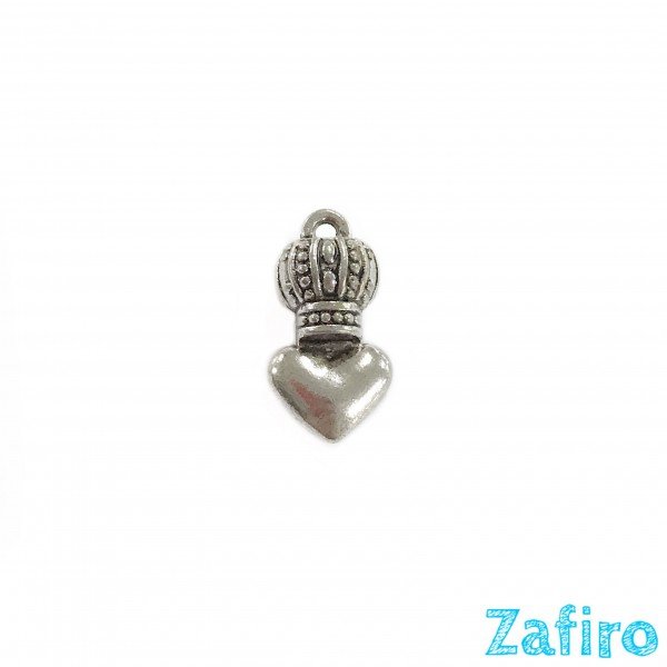 Colgante de corazón y corona