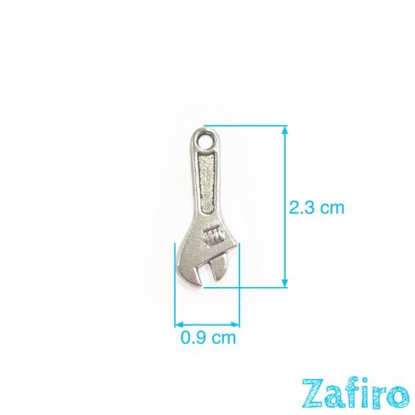 Colgante de llave inglesa