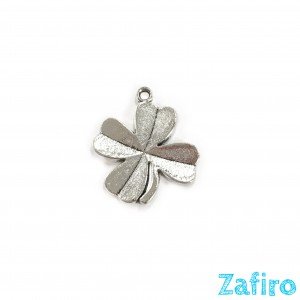 Colgante de trébol