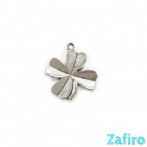 Colgante de trébol