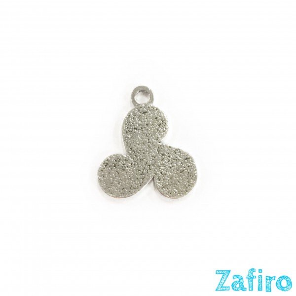 Colgante de trisquel