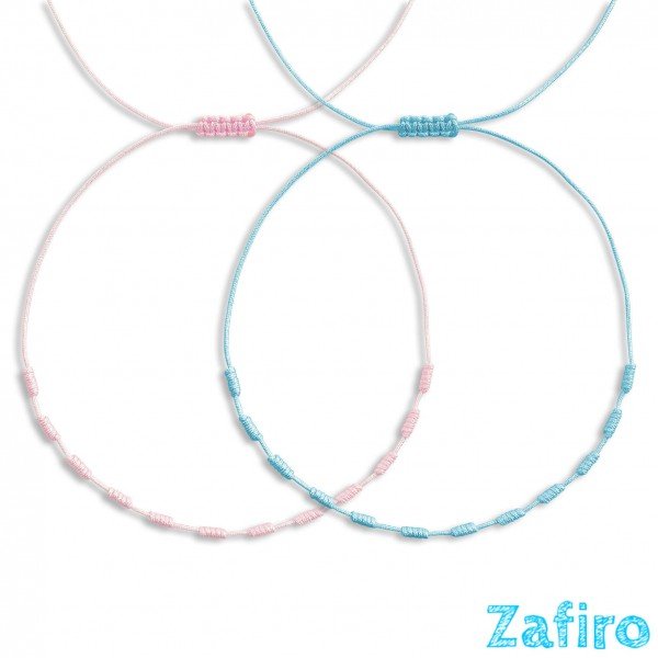 Collar de hilo macramé con nudo corredizo