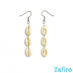 Pendiente con tres conchas